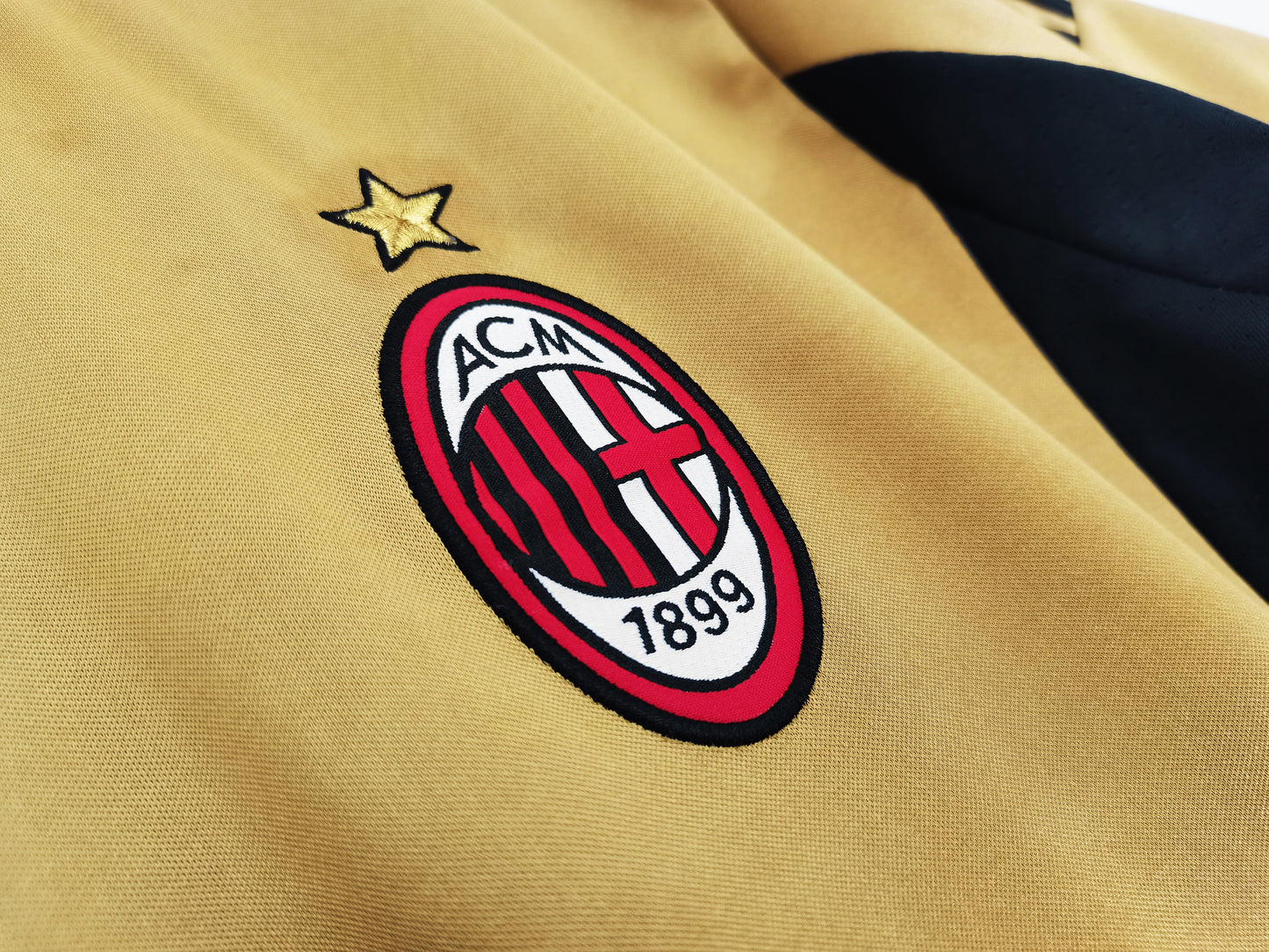 2013/14 AC Milan Third Shirt