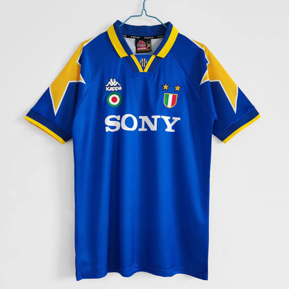 1995/96 Juventus Away Shirt