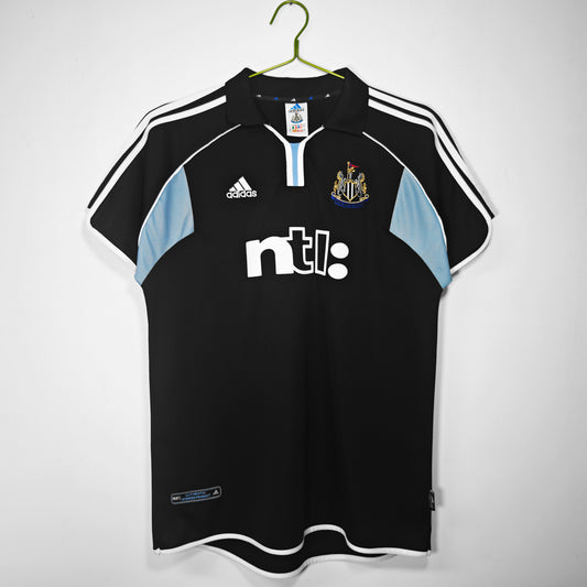 2000/01 Newcastle away Shirt